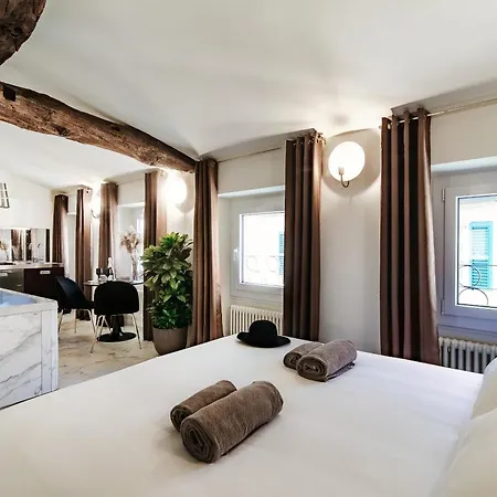 Apartamento Sahara & Amazzonia Luxury Rooms- The House Of Travelers Como