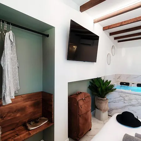Sahara & Amazzonia Luxury Rooms- The House Of Travelers Apartamento *