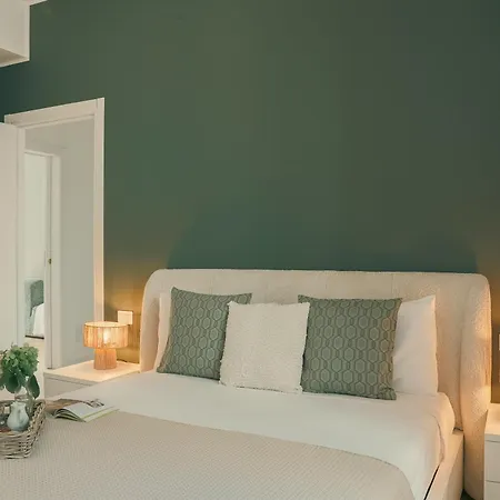 Apartment Rafael - By Myhomeincomo Como