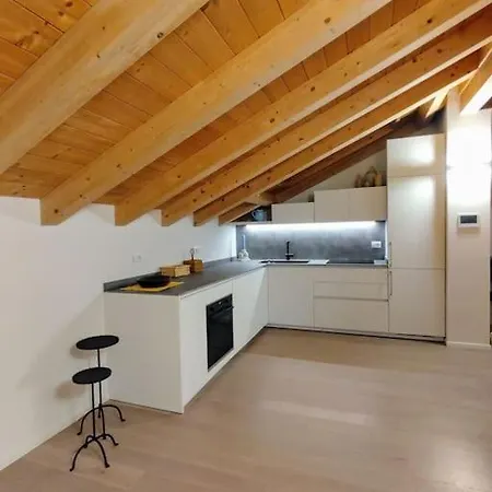 Casa Larius Apartment *