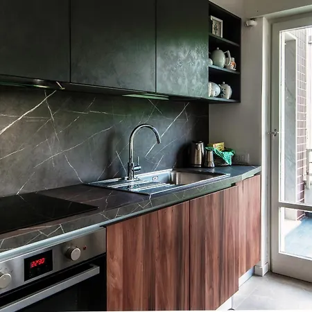 Apartment Joivy Stylish 2-bedroom By Como