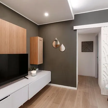 Apartment Rafael - By Myhomeincomo