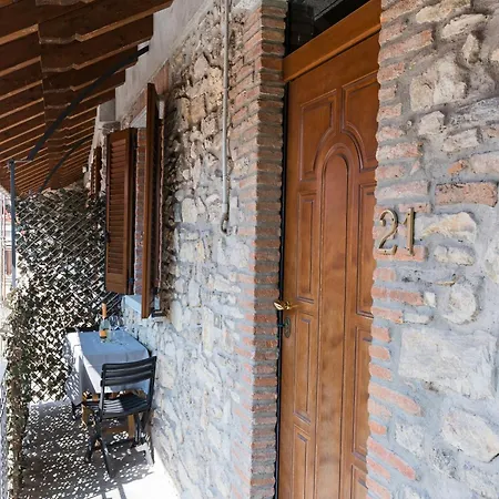 La Corte And Restaurant - Free Parking - 10 Minutes To The And Centre Frühstückspension