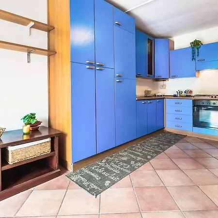 Apartment Anello Del Miracolo - Entire With Balcony