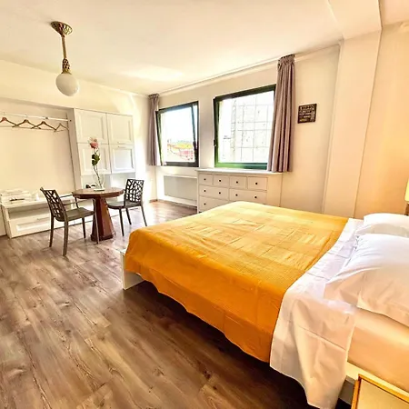 Victoria Royal Garden Aparthotel Como