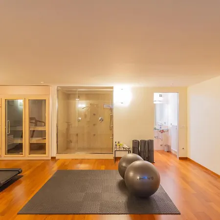 Villa Infinity By Rent Como