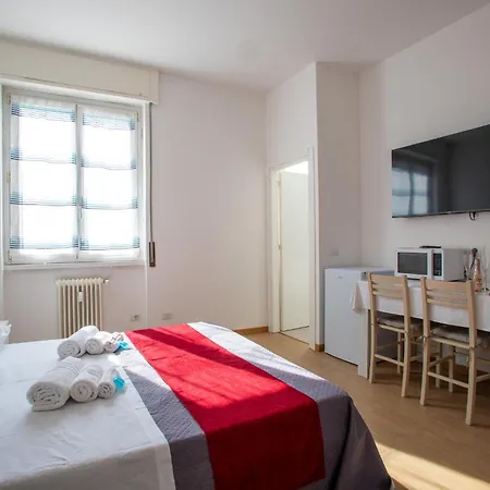 Apartment Blue's Place - Vicino Stazione Chiasso Como