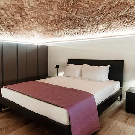 Palazzo Diaz - By Myhomeincomo Apartment Como