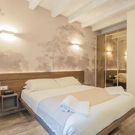 Modern & Stylish In By Rent Apartment *