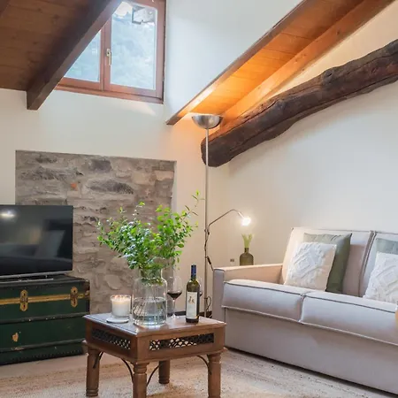 Plinio 10 By Rent Apartment Como