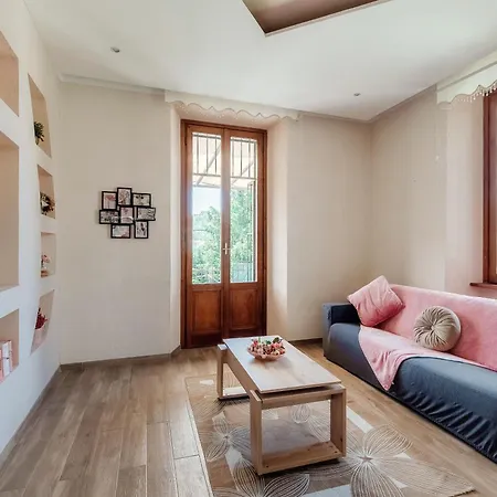 Wisteriaroom Apartment Como