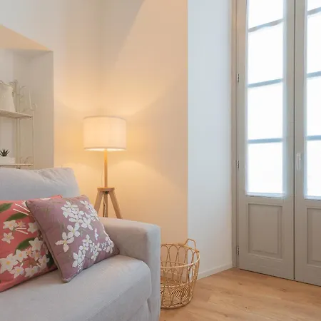 Apartment Independence With Balcony By Rent *