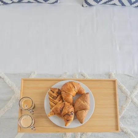 Independence With Balcony By Rent Apartment *