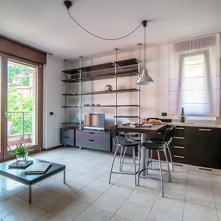 Apartment Joivy Modern Apartment With Terrace Near Lake Como Como