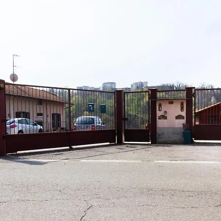 Volta Hub- Parcheggio, Giardino E 10 Min Apartment *