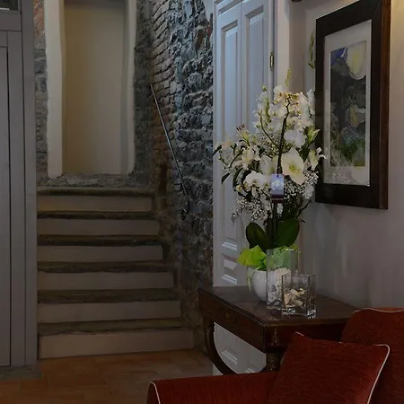 Borgo Antico Hotel 3*