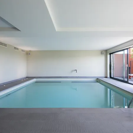 Apartment House: Luxury With Private Pool And Garden *