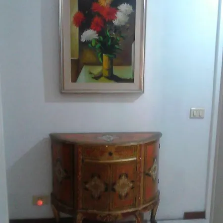 Art House Guest house *