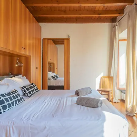 Front With Private Funicular By Rent * Como
