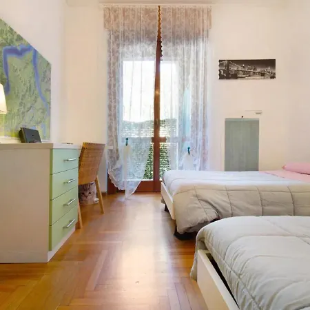 House Of Roses Con Vista Duomo Ferienhaus Como