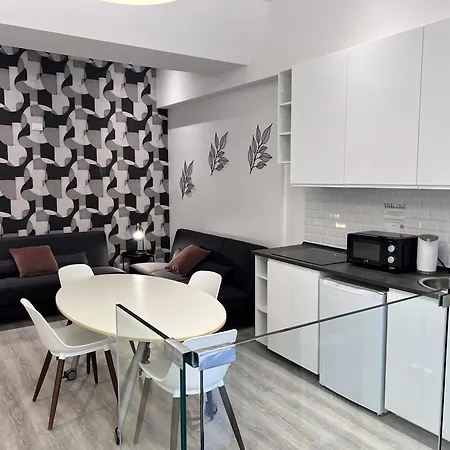Diaz Aparthotel Como