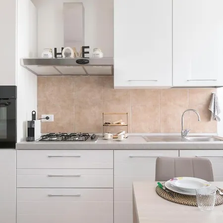 Aura-elegant In The Heart Of Côme