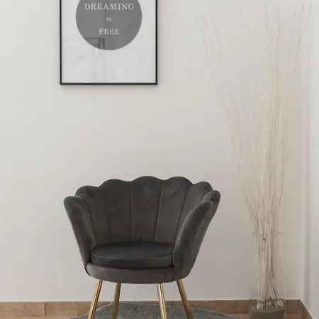 Appartamento Aura-elegant In The Heart Of