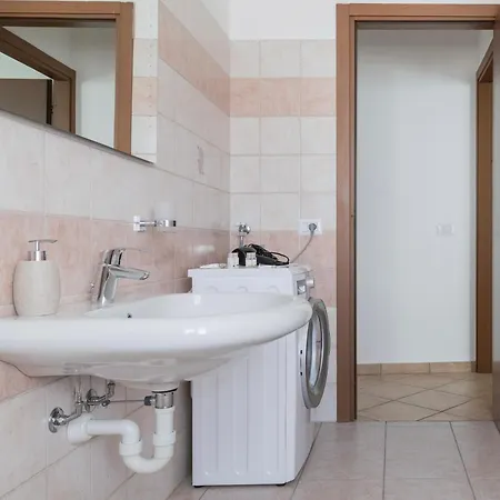 Appartamento Aura-elegant In The Heart Of