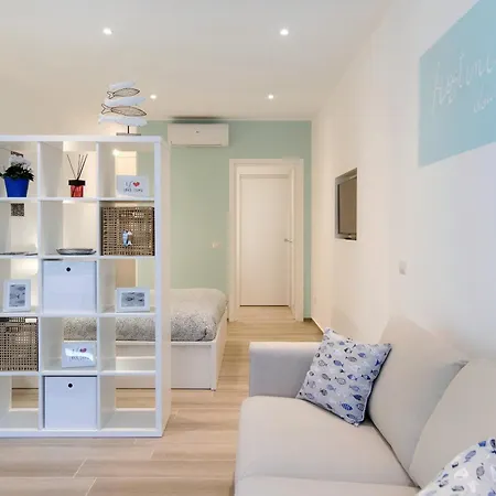 Hostini 2 - Downtown Apartment *