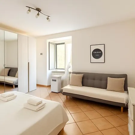 Aura-elegant In The Heart Of * Côme