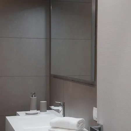 Apartment Maderni