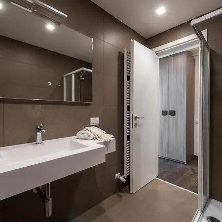 Apartment Maderni *