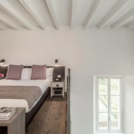 Maderni Apartment Como