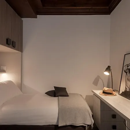 Apartment Maderni Como