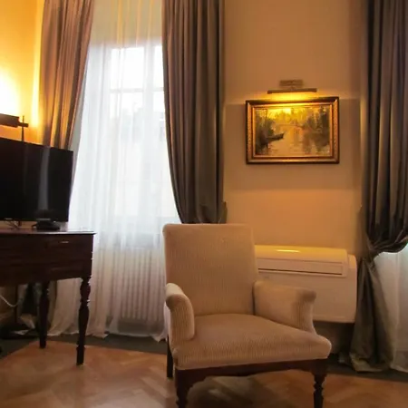 Couette-café L'approdo Di Sant'agostino 3*