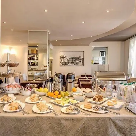 Hotel Firenze 3*
