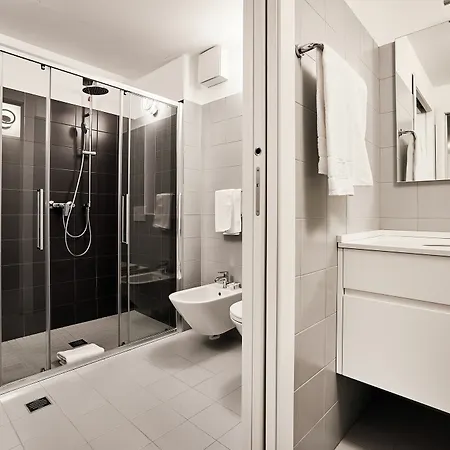 Aparthotel La Perla By Sedar