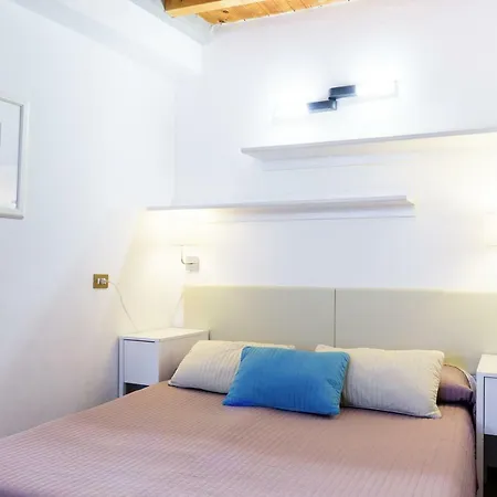Diaz Aparthotel 2*