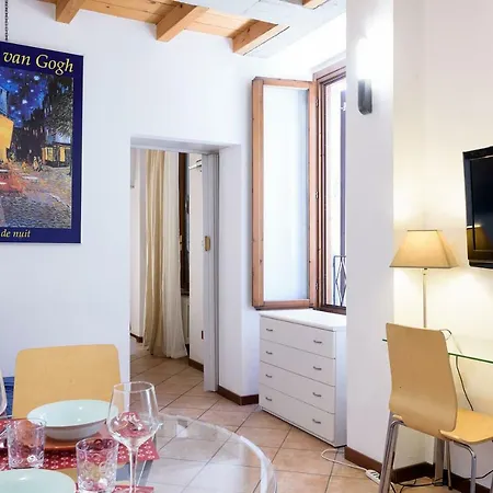 Diaz Aparthotel 2*