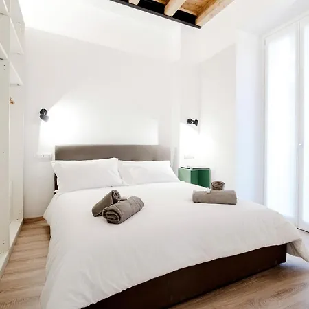 Spazio 77 - The House Of Travelers Gasthof Como