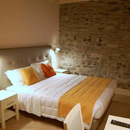 La Corte Fiorita 2* Côme