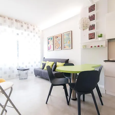 Ng - Downtown Apartment