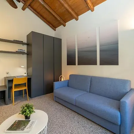 Căn hộ Moderno A 200 Metri Dal Duomo Como