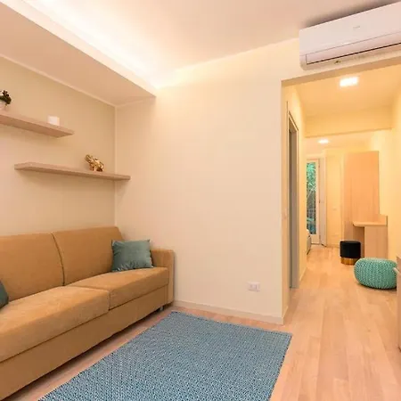 Bilocale In Via Bellinzona Appartement Côme