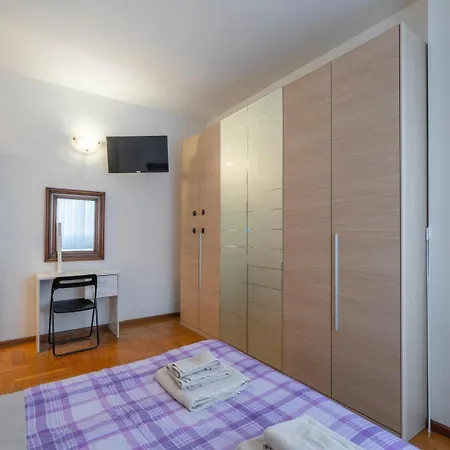 Olmo Cozystay *