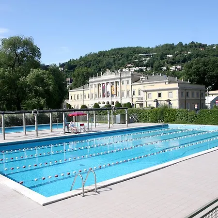 Delightful A Few Steps From Port Como