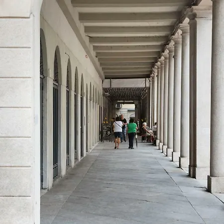 Lario Promenade Apartamento *